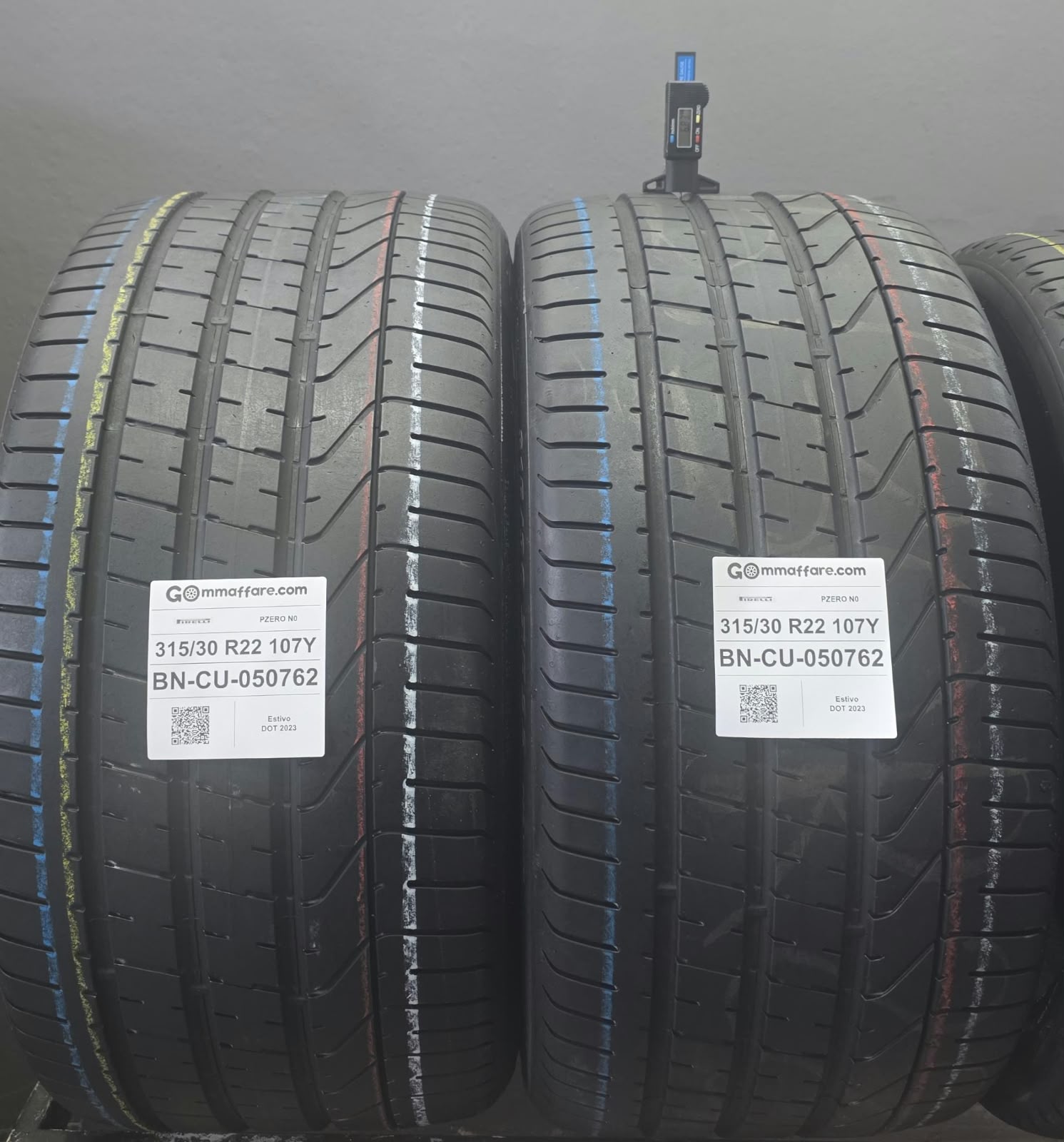 Pirelli PZERO N0 315/30 R22